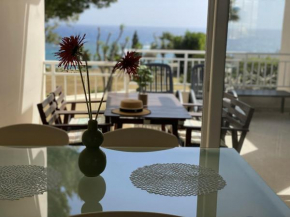 Sea View apartment in Coral Bay